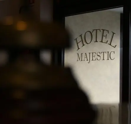 Majestic - Linate Airport - İç Mekan