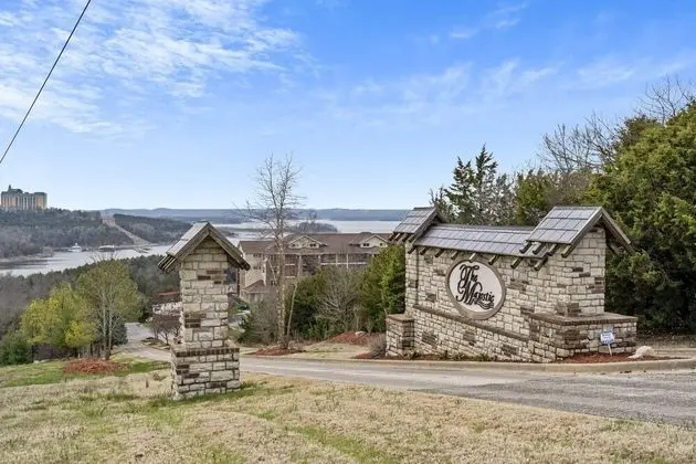Majestic Luxury Condo at Table Rock Lake