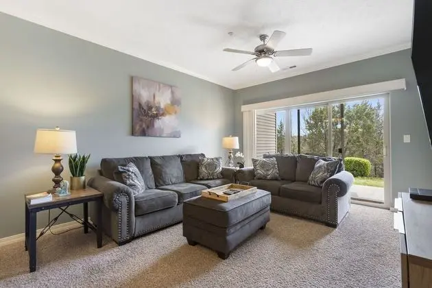 Majestic Luxury Condo at Table Rock Lake - İç Mekan