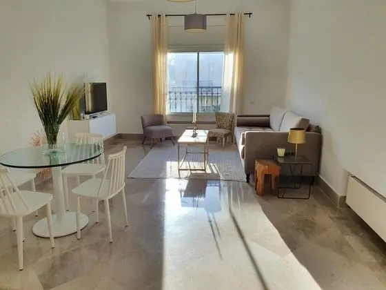 Majestic Malaga Apt de Luxe Entre Marsa Carthage - Öne Çıkan Resim