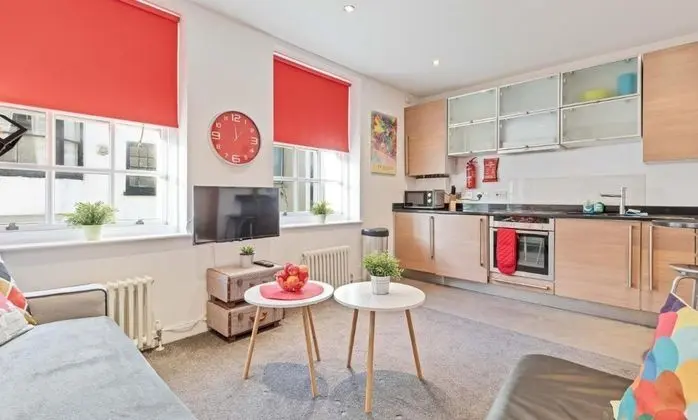 Majestic Mews Apartment Super Central Sleeps 2 to 8 Guests Free Wifi - Öne Çıkan Resim