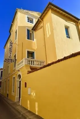 Majestic Hotel - Dış Mekan