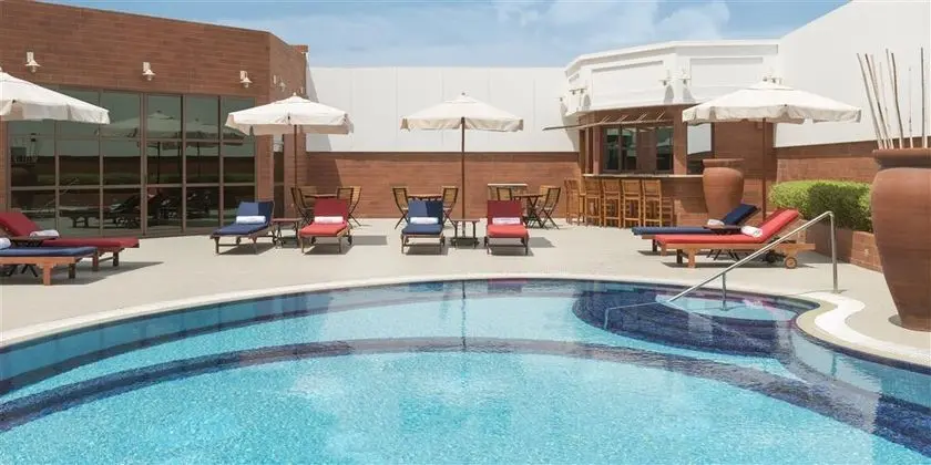 Majestic Premier Hotel Bur Dubai - Havuz
