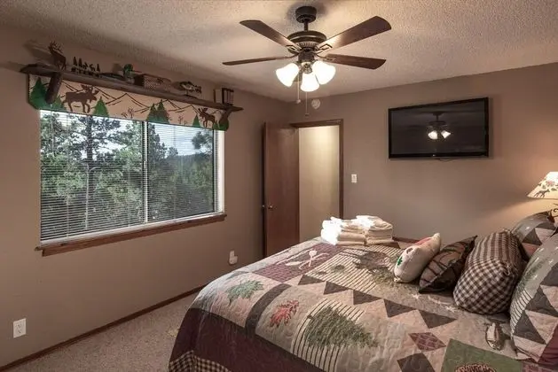 Majestic Retreat - Oda