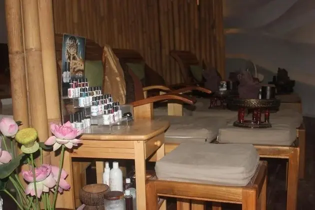 Majestic Sea View Resort - Spa