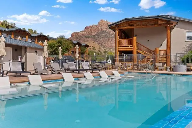 Majestic View Lodge - Havuz