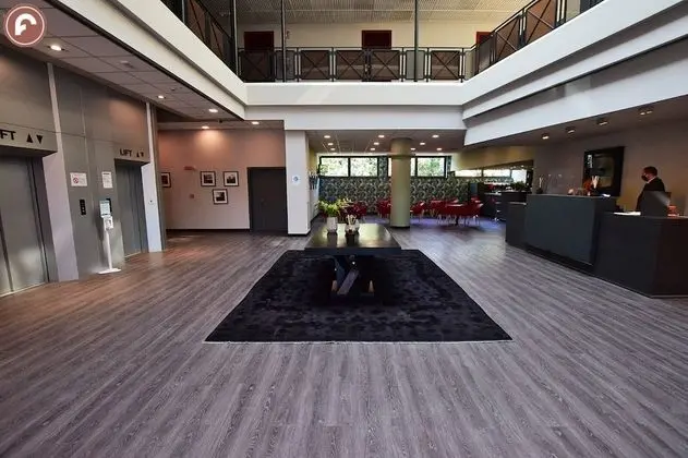 MajesticHouse Conference & Restaurant - Lobi