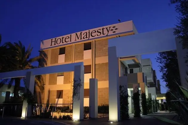 Majesty Hotel