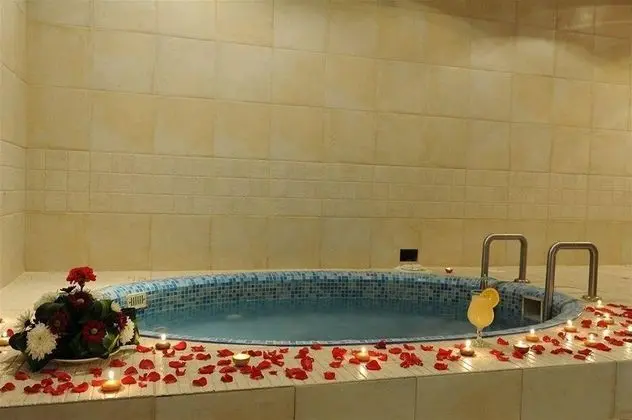 Makarem Riyadh Airport Hotel (RIYADH MARRIOTT) - Havuz