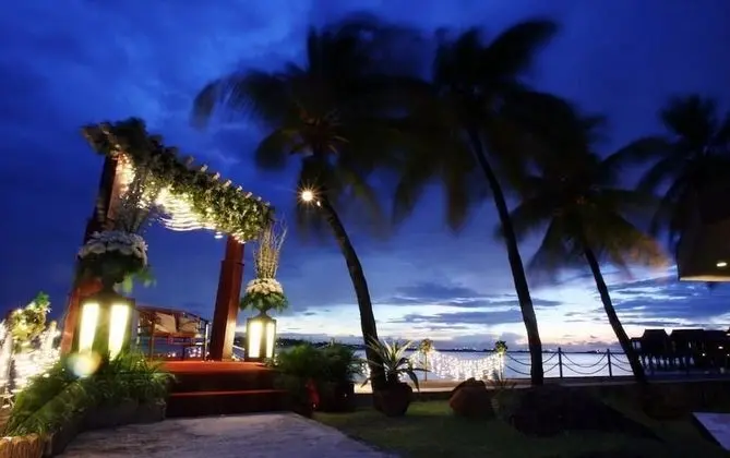Makassar Golden Hotel - Dış Mekan