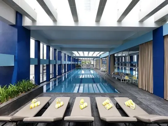 Makati Diamond Residences - Havuz