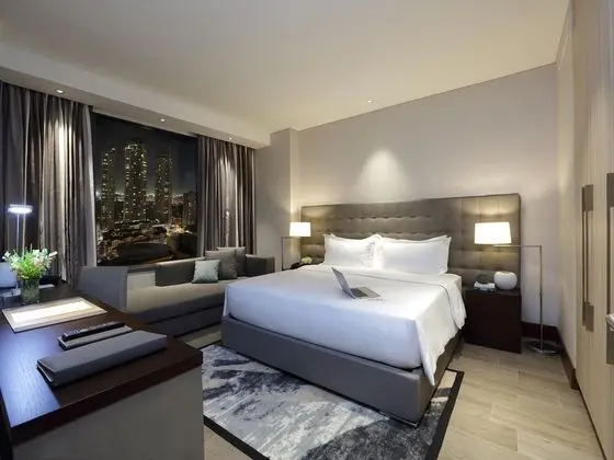 Makati Diamond Residences - Oda