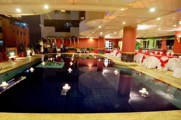Makati Palace - Havuz