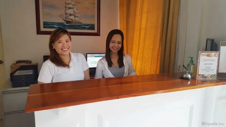 Makati Riverside Inn - Lobi