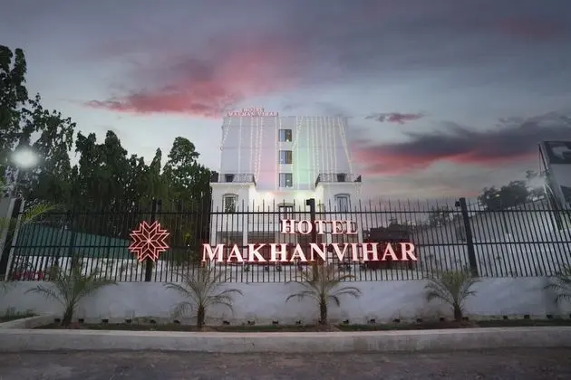 Hotel Makhan Vihar