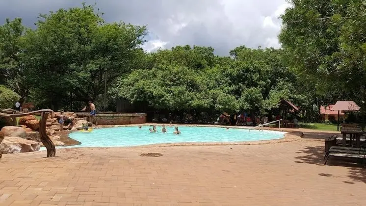 Makhato 84 Bush Lodge - Havuz