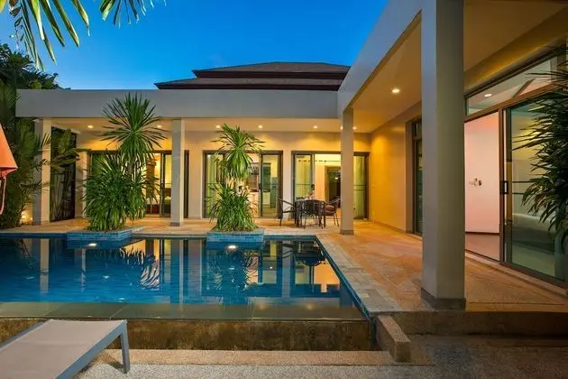 Villa Makole