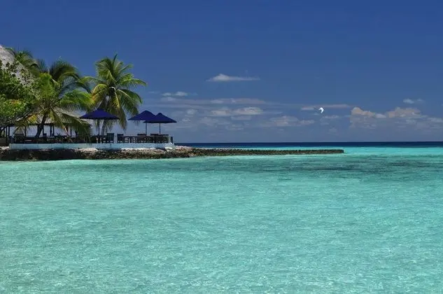 Makunudu Island Resort