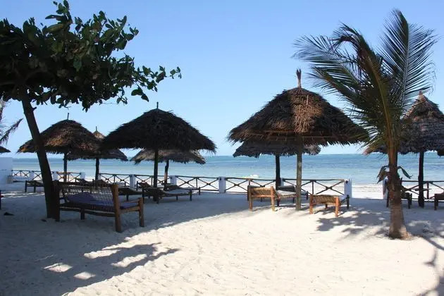 Makuti Beach Bungalows