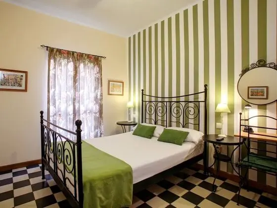 Malaga Lodge Guesthouse - Öne Çıkan Resim