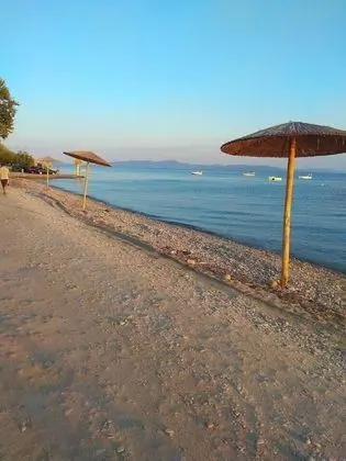 Villa in Malaki in Sea With Playground - Plaj