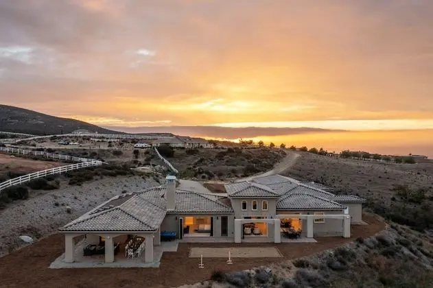 Malbec by Avantstay Incredible Estate w/ Panoramic Views & Bocce Ball Court!