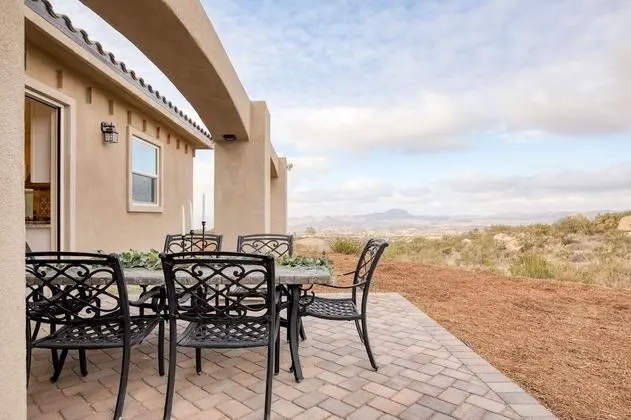 Malbec by Avantstay Incredible Estate w/ Panoramic Views & Bocce Ball Court! - İç Mekan