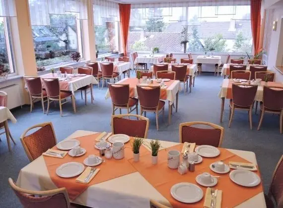 Hotel Malchen garni GmbH - Yerinde Yemek