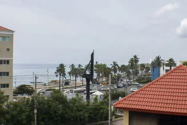 Malecon Rooms & Hotel