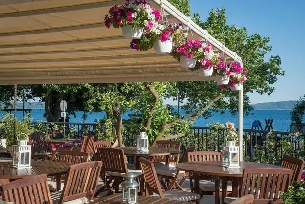 Malì Guest House & Terrace Bar - Yerinde Yemek