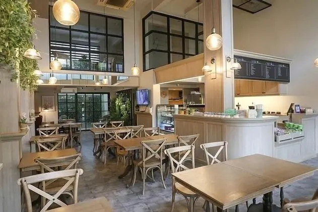 Mali at Wongsawang Boutique Hotel