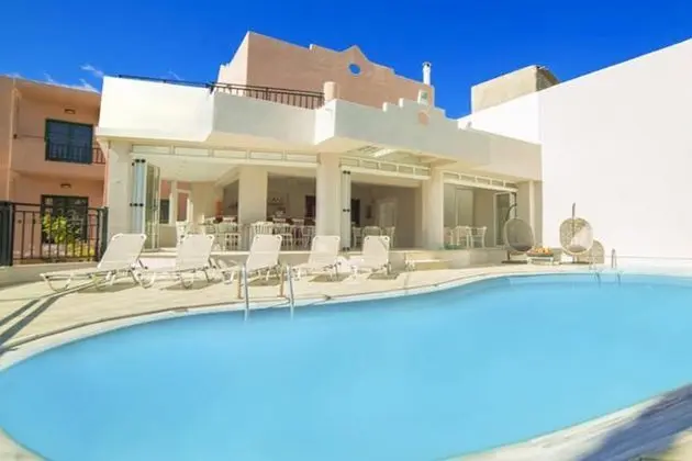 Malia Central Hotel