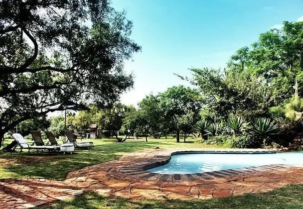 Malibu Country Lodge - Havuz