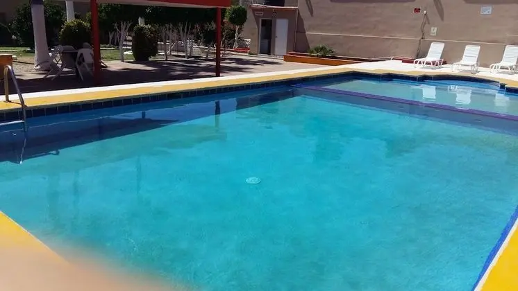 Hotel Malibu Guaymas - Havuz