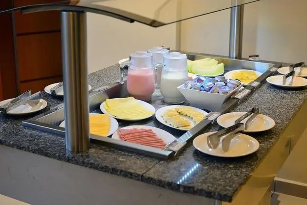 Hotel Malibu Inn - Yerinde Yemek