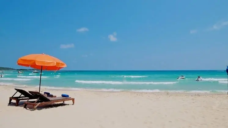 Malibu Koh Samui Resort & Beach Club - Plaj