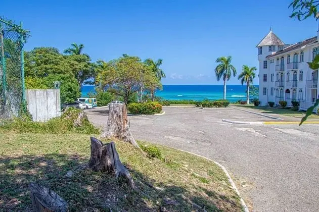 Malibu ocean View Studio