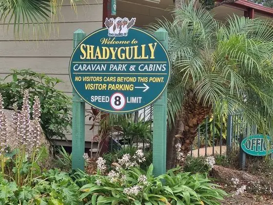 Mallacoota's Shady Gully Caravan Park - Öne Çıkan Resim