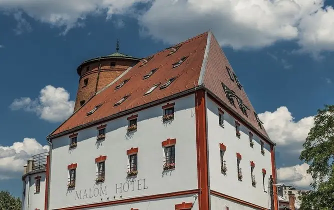 Malom Hotel és Étterem - Dış Mekan