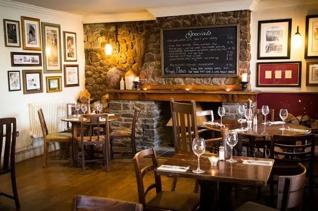 The Maltsters Arms - Yerinde Yemek