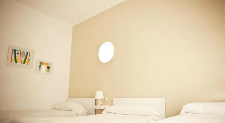 Malvarrosa Beach Rooms