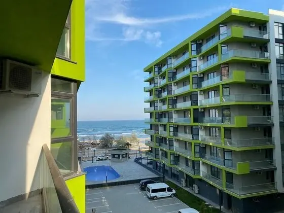 Mamaia Alezzi