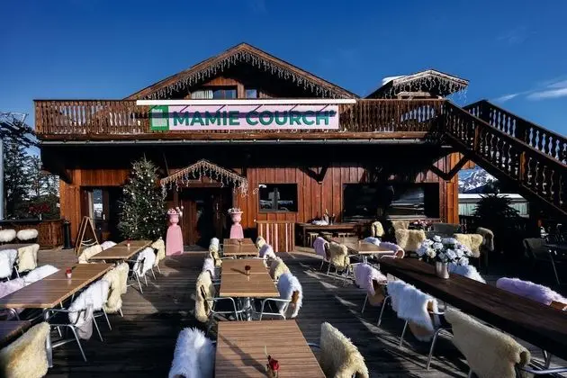 Mamie Courch' - Dış Mekan