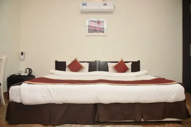 Man Singh Hotel and Resorts - Oda