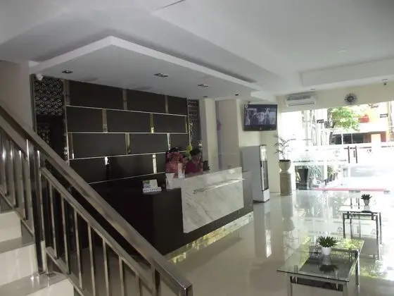 Manado Inn Hotel - Lobi