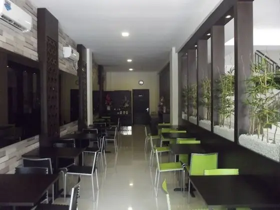 Manado Inn Hotel - Yerinde Yemek