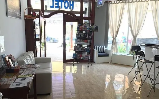 Hotel Manantiales - Lobi