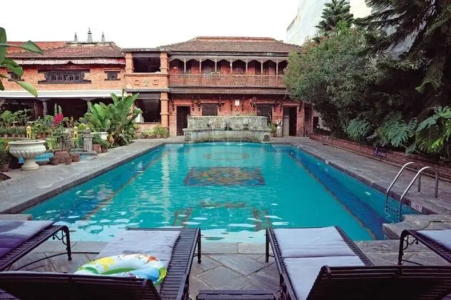 Hotel Manaslu - Havuz