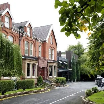 Manchester Inn Sure Hotel Collection by BW