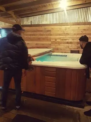 Manchester Party Pad - Havuz
